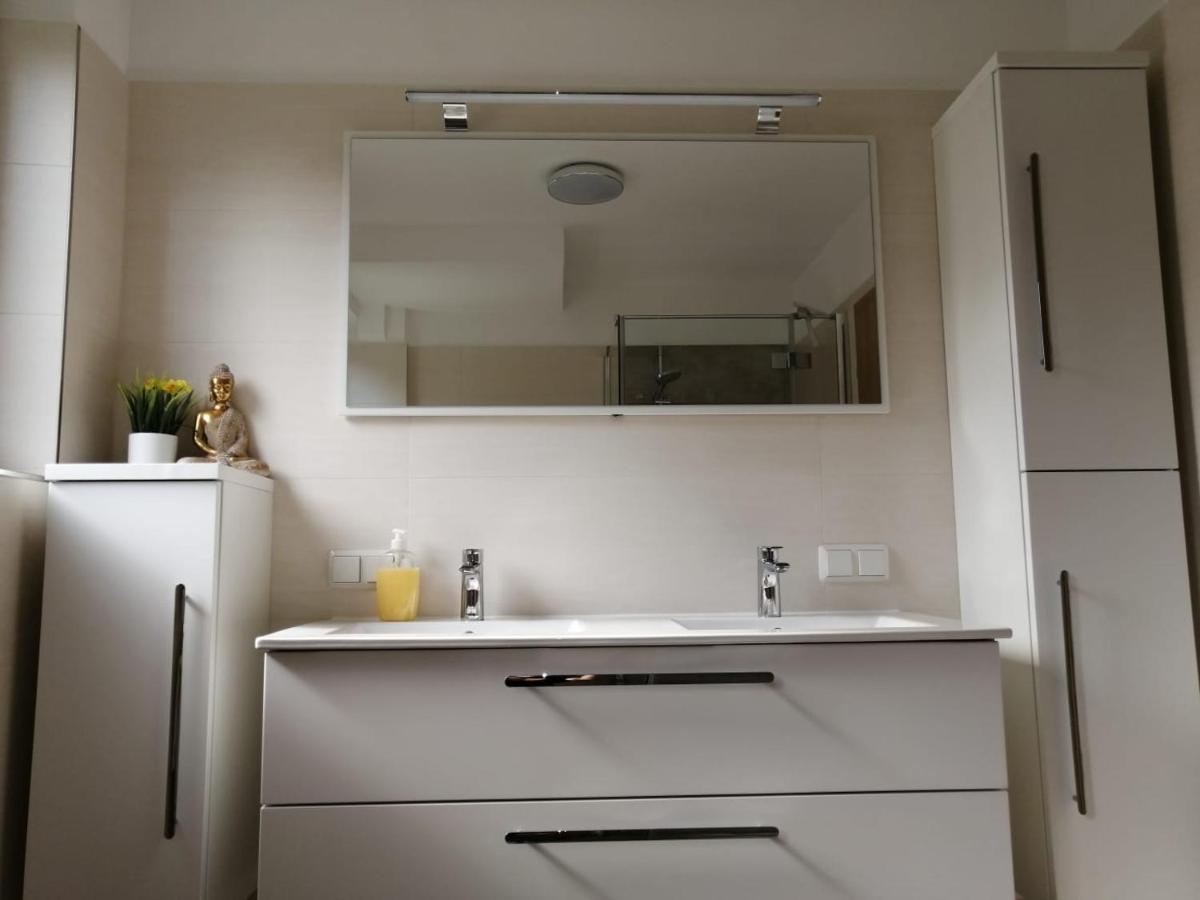 Apartment Hoermann Ardning Bagian luar foto